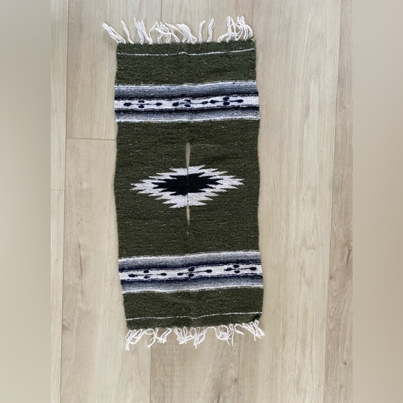 Cinco De Mayo toddler traditional mexican blanket poncho SIZE 2T - Picture 4 of 4